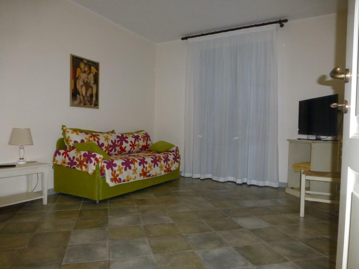 Hotel Celeste Марцамеми Екстериор снимка