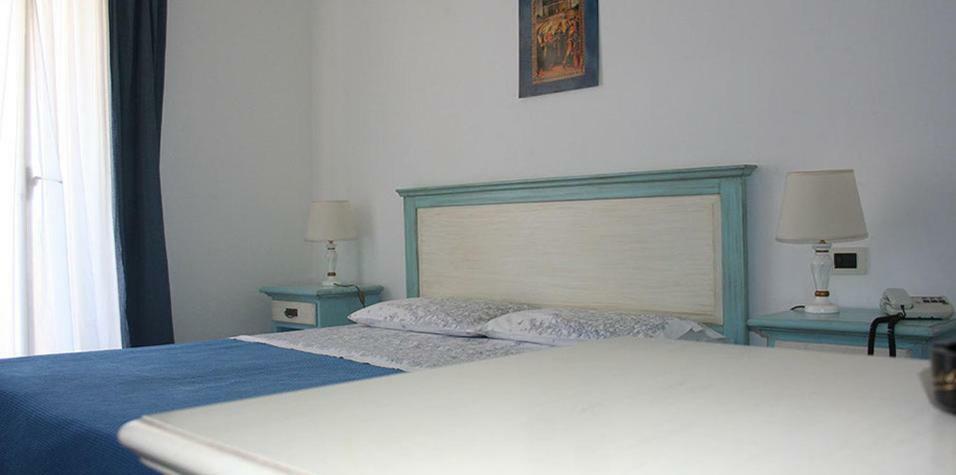Hotel Celeste Марцамеми Екстериор снимка