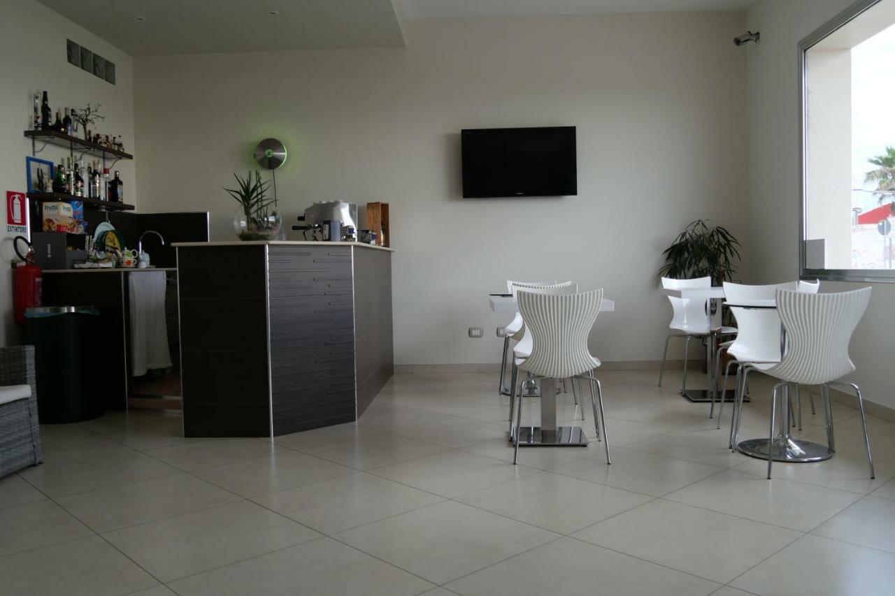 Hotel Celeste Марцамеми Екстериор снимка